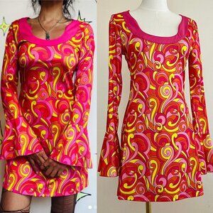 Dreamgirl Mod GoGo Psychedelic Pink Paisley Mini Dress Bell Sleeves